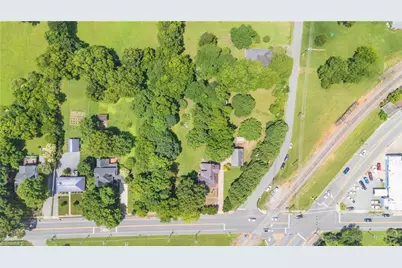 212 Fayetteville Street S, Liberty, NC 27298 - Photo 39