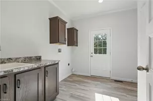 2875 Motsinger Rd, Winston-Salem, NC 27107 - Photo 13