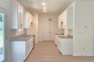 805 Granby Ave, High Point, NC 27260 - Photo 5