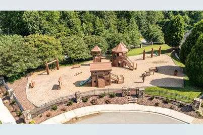 4110 Tansley Court, Greensboro, NC 27407 - Photo 9