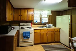 561 Bridge St, Eden, NC 27288 - Photo 9