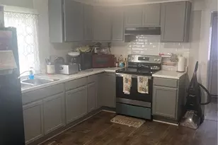 2209 Delta Pl, Greensboro, NC 27406 - Photo 5