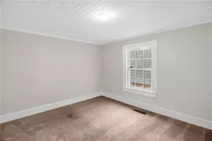 2209 Delta Pl, Greensboro, NC 27406 - Photo 19