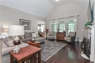 3229 Broadmoor Dr, Statesville, NC 28625 - Photo 9