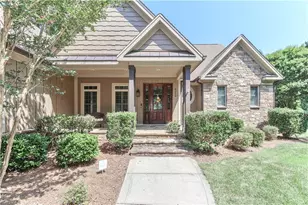 3229 Broadmoor Dr, Statesville, NC 28625 - Photo 3