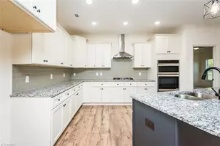 1229 Lawndale Rd, Graham, NC 27253 - Photo 5