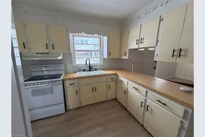 394 Stanleyville Manor Avenue, Rural Hall, NC 27045 - Photo 37