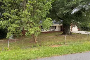 394 Stanleyville Manor Ave, Rural Hall, NC 27045 - Photo 3