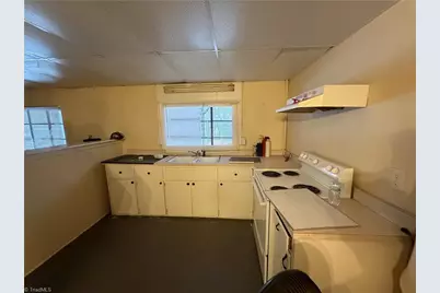 394 Stanleyville Manor Avenue, Rural Hall, NC 27045 - Photo 25