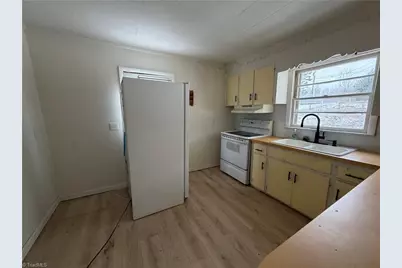 394 Stanleyville Manor Avenue, Rural Hall, NC 27045 - Photo 35