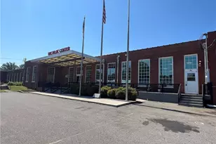 612 E Main St, Pilot Mountain, NC 27041 - Photo 3