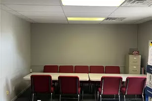 319 N Renfro St, Mount Airy, NC 27030 - Photo 9