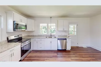 1023 Spring Street, Mount Airy, NC 27030 - Photo 15