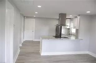 1016 Rauhut St, Burlington, NC 27217 - Photo 5