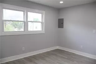 1016 Rauhut St, Burlington, NC 27217 - Photo 17