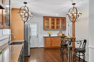 831 W Cornwallis Dr, Greensboro, NC 27408 - Photo 9