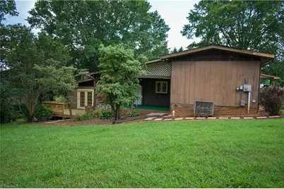 112 Balcony Lane, Mount Airy, NC 27030 - Photo 9