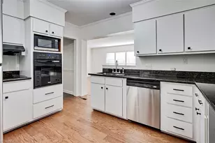 1303 W Cornwallis Dr, Greensboro, NC 27408 - Photo 11