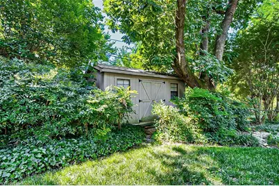 1303 W Cornwallis Drive, Greensboro, NC 27408 - Photo 33