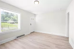 820 Moore St, Reidsville, NC 27320 - Photo 13