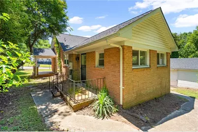 820 Moore Street, Reidsville, NC 27320 - Photo 5