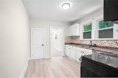 820 Moore Street, Reidsville, NC 27320 - Photo 25