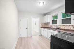 820 Moore St, Reidsville, NC 27320 - Photo 25