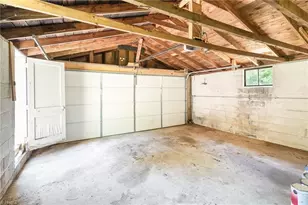 820 Moore St, Reidsville, NC 27320 - Photo 35