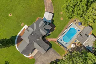 2027 Boiling Springs Rd, Purlear, NC 28665 - Photo 9