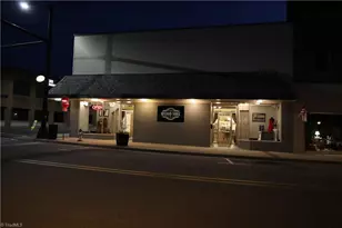 101 E Main St, Elkin, NC 28621 - Photo 7