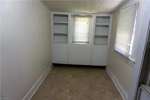 4203 Dellwood Dr, Winston-Salem, NC 27105 - Photo 21