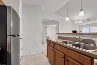 2600 Pennoak Way #M, Greensboro, NC 27407 - Photo 15