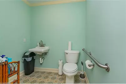 1315 Freeway Drive, Reidsville, NC 27320 - Photo 17