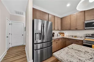 1729 Westfall St, Kernersville, NC 27284 - Photo 7