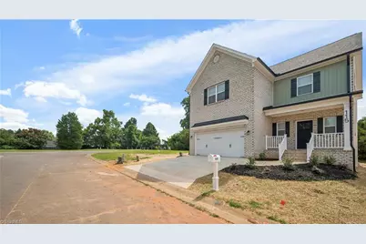115 Glasmere Court, Winston-Salem, NC 27101 - Photo 3