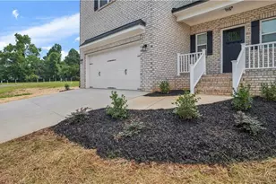 115 Glasmere Ct, Winston-Salem, NC 27101 - Photo 5