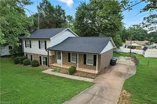 5406 Lawndale Dr, Greensboro, NC 27455 - Photo 3