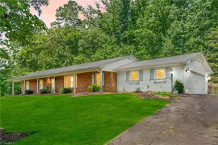 1011 Westmont Dr, Asheboro, NC 27205 - Photo 3