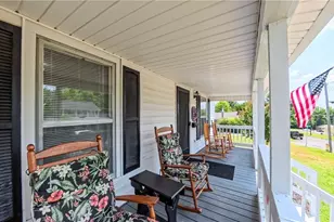 704 E Haymore St, Mount Airy, NC 27030 - Photo 5