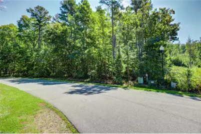 000 Harborgate Drive, Denton, NC 27239 - Photo 5
