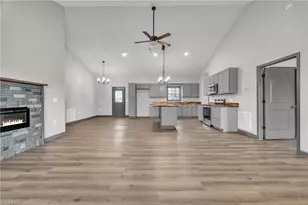 106 Blairfield Ct, North Wilkesboro, NC 28659 - Photo 11