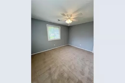 2304 Madre Place, Greensboro, NC 27406 - Photo 9