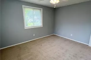 2304 Madre Pl, Greensboro, NC 27406 - Photo 9