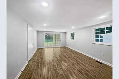 806 Larkwood Drive, Greensboro, NC 27410 - Photo 3