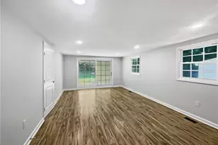 806 Larkwood Dr, Greensboro, NC 27410 - Photo 3