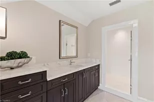 301 Wentworth Dr, Greensboro, NC 27408 - Photo 39