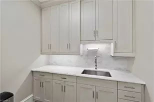 301 Wentworth Dr, Greensboro, NC 27408 - Photo 41