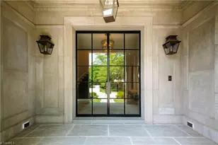 301 Wentworth Dr, Greensboro, NC 27408 - Photo 3