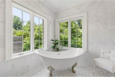 301 Wentworth Drive, Greensboro, NC 27408 - Photo 23