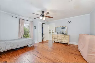 334 E Swannanoa Avenue, Liberty, NC 27298 - Photo 17